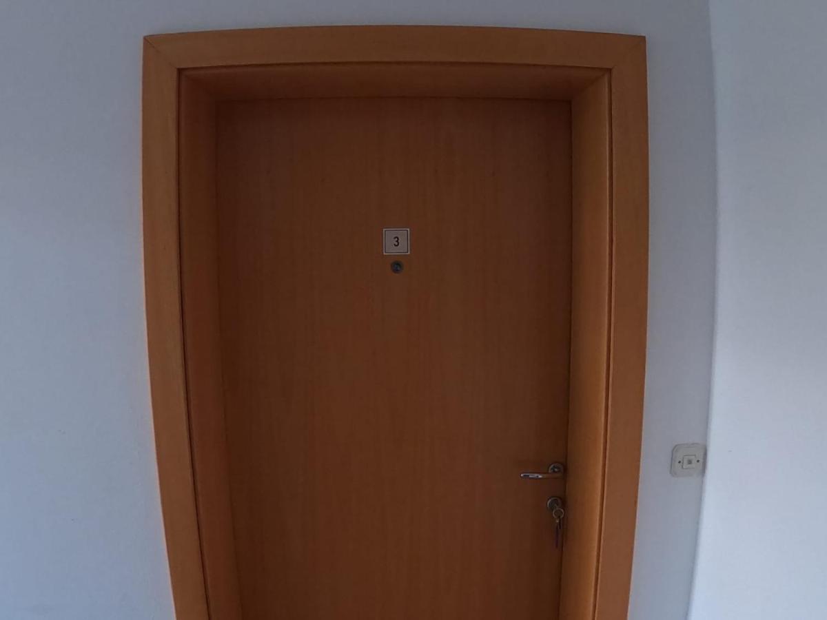 Apartment Dilba Novalja Exterior foto